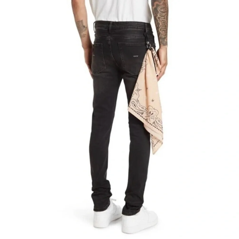 Bluecarats The McQueen Slim Fit Jean in Black size 28.